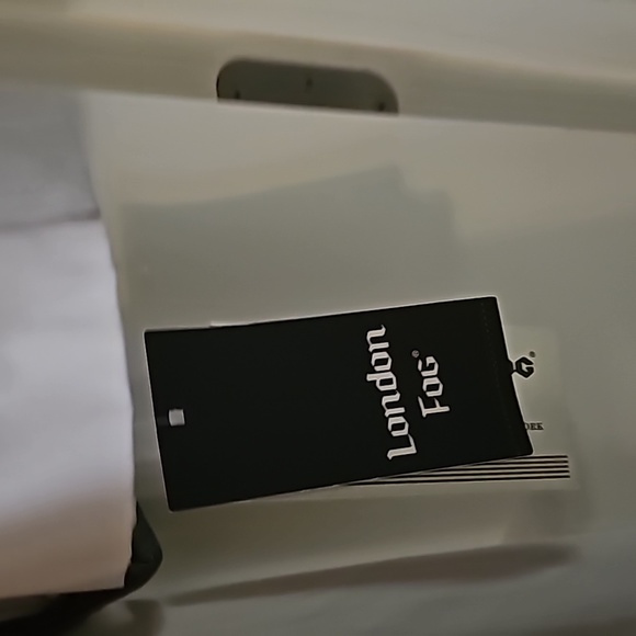 NEW London Fog Trench Coat. W/Removable Liner, Tan, XL - Picture 7 of 8